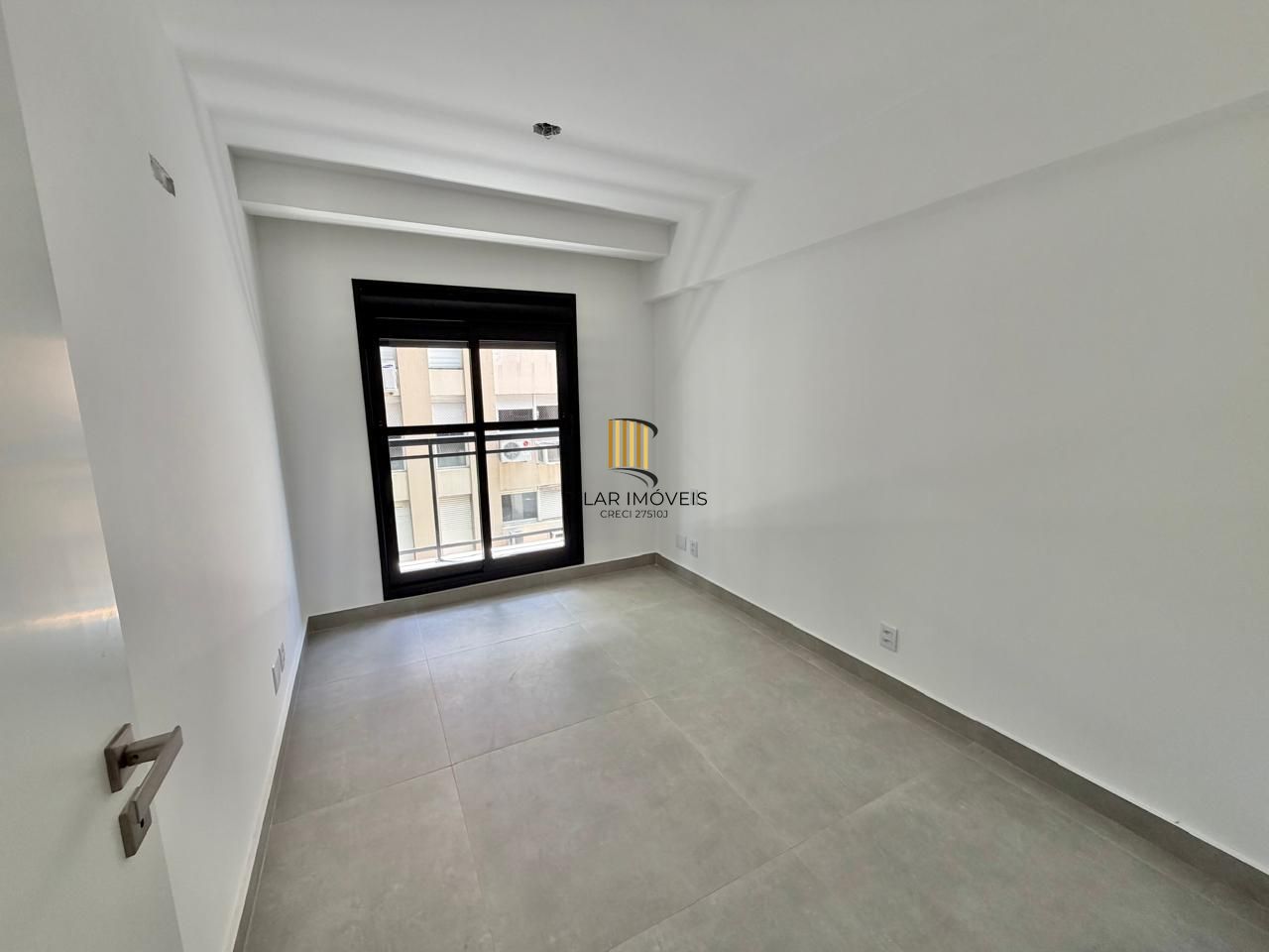 Excelente apartamento a venda no ITA123, com 2 domitórios no bairro Jardim Botânico.