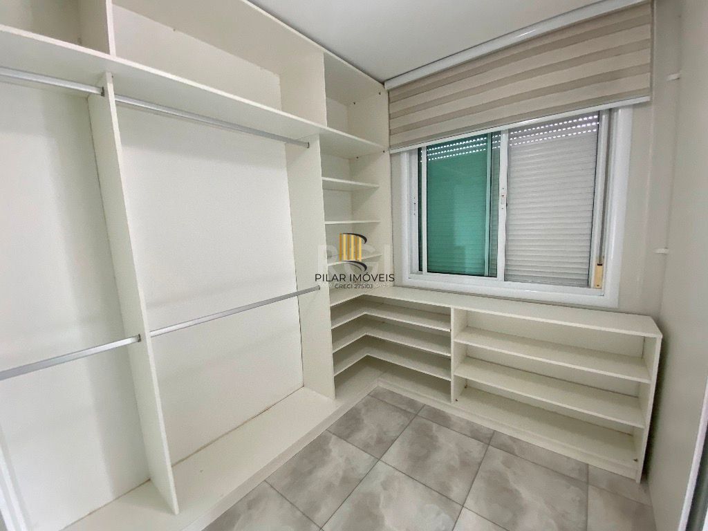 Apartamento Para Comprar  no Karpathos com 2 Dormitórios transformado em 1 suite com closet