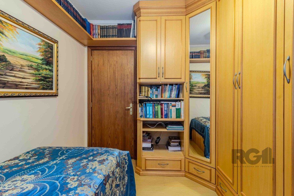 Apartamento 3 dormitórios e 2 vagas no Petrópolis, pertinho da Encol