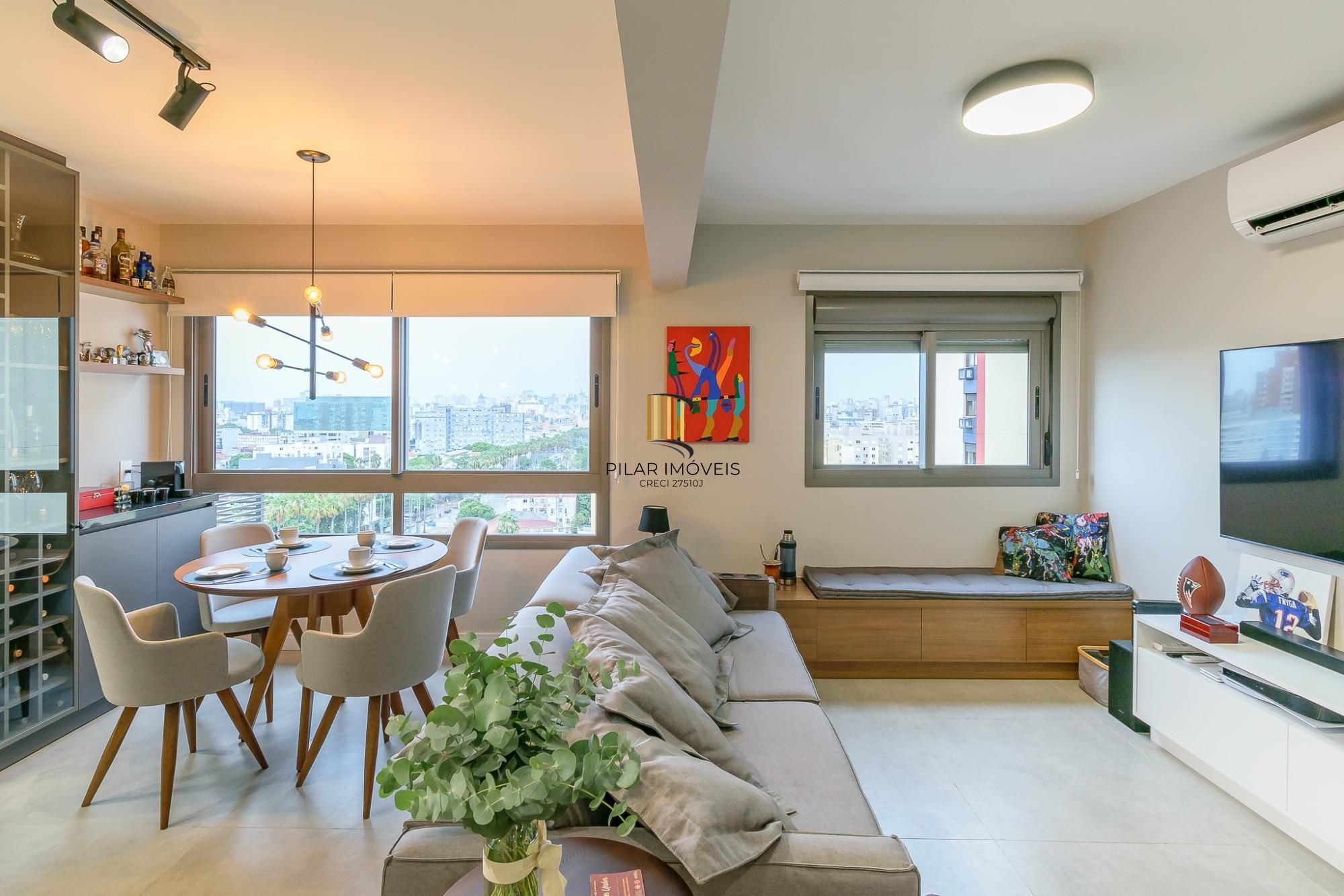 Apartamento com 2 dormitórios, 75m2 à venda no bairro farropilha