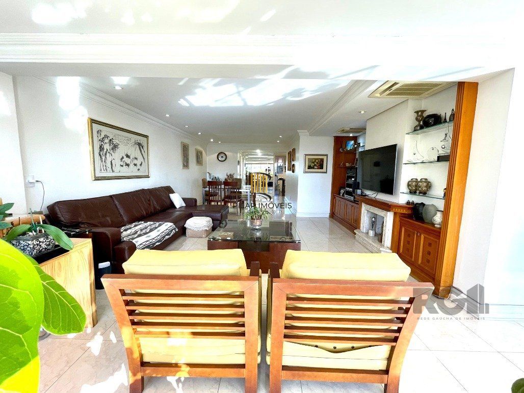 Ótimo apartamento com 3 dormitórios e 2 vagas em localização estratégica!