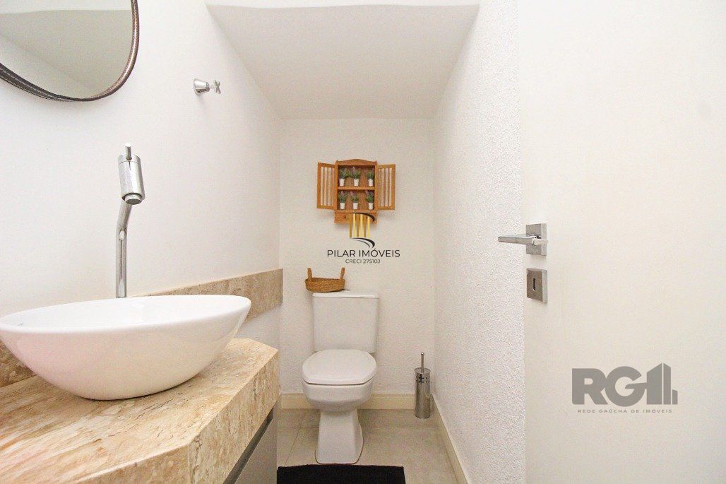 Ótima Casa a venda no bairro Espírito Santo com 3 suítes mobiliada por: R$850.000,00