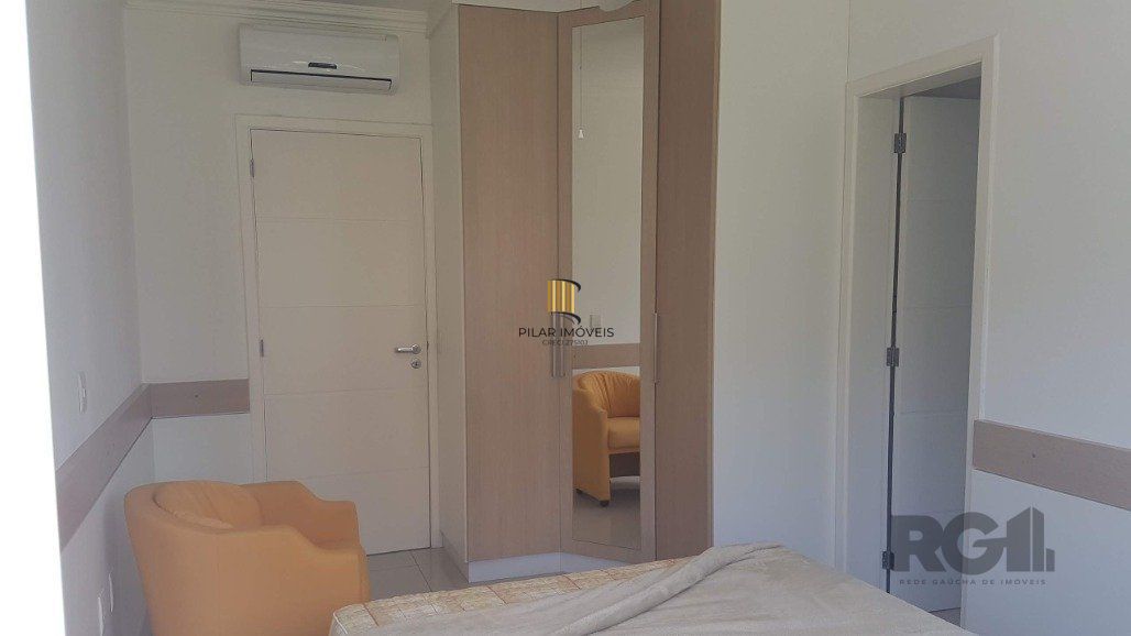 Casa para Comprar  no Condado de Capão com 5 suítes.