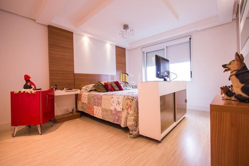 Casa Para Comprar  em condomínio com 5 quartos e 4 vagas no Jardim Botânico