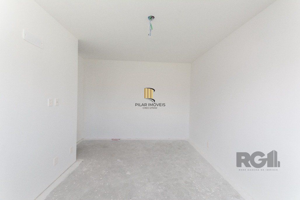 Apto de 3 suítes, andar alto, 115m² privativos com lavabo, cozinha americana e churrasqueira.