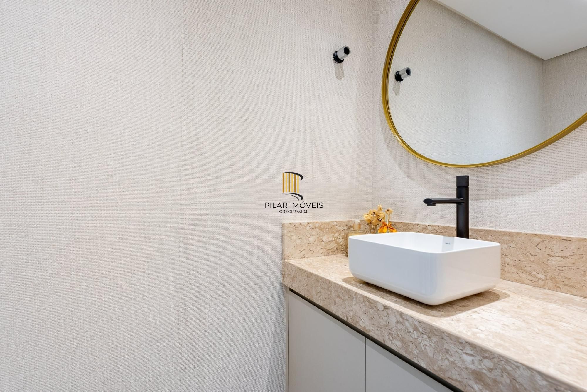 Apartamento de 3 dormitórios no bairro Mont'Serrat