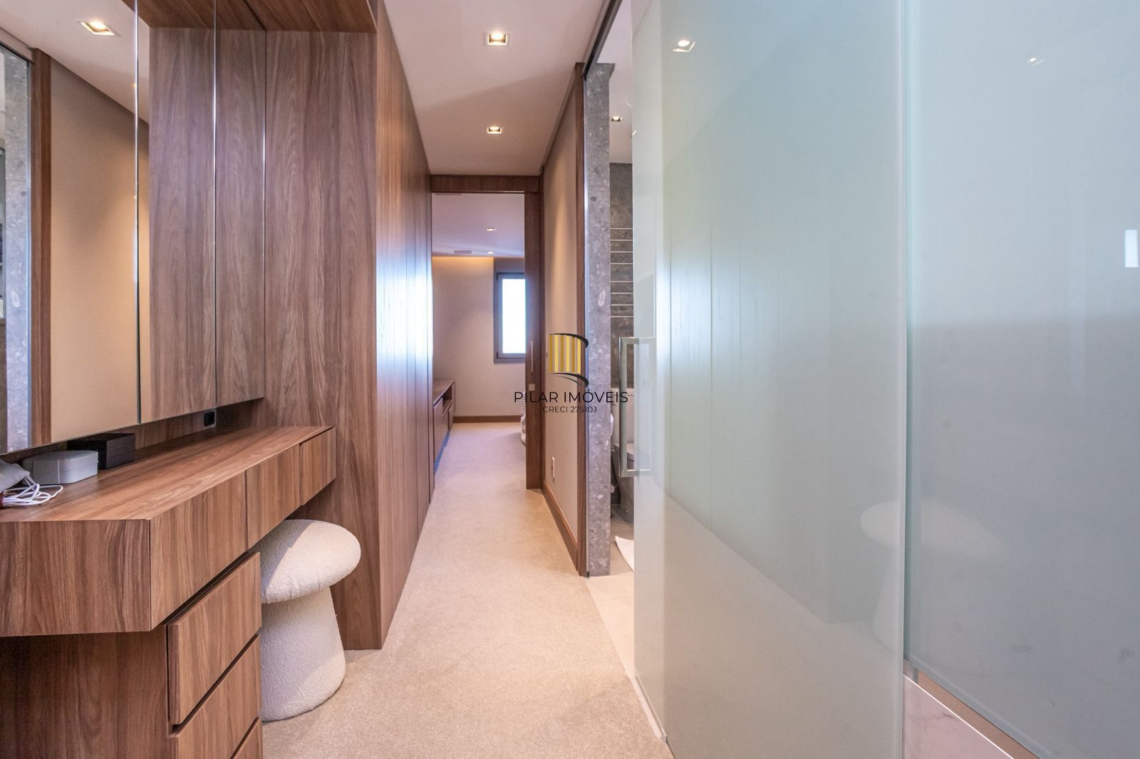 Apartamento de Luxo mobiliado com vista definitiva e automação- Três Figueiras