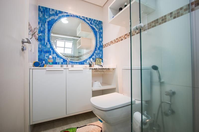 Casa Para Comprar  em condomínio com 5 quartos e 4 vagas no Jardim Botânico