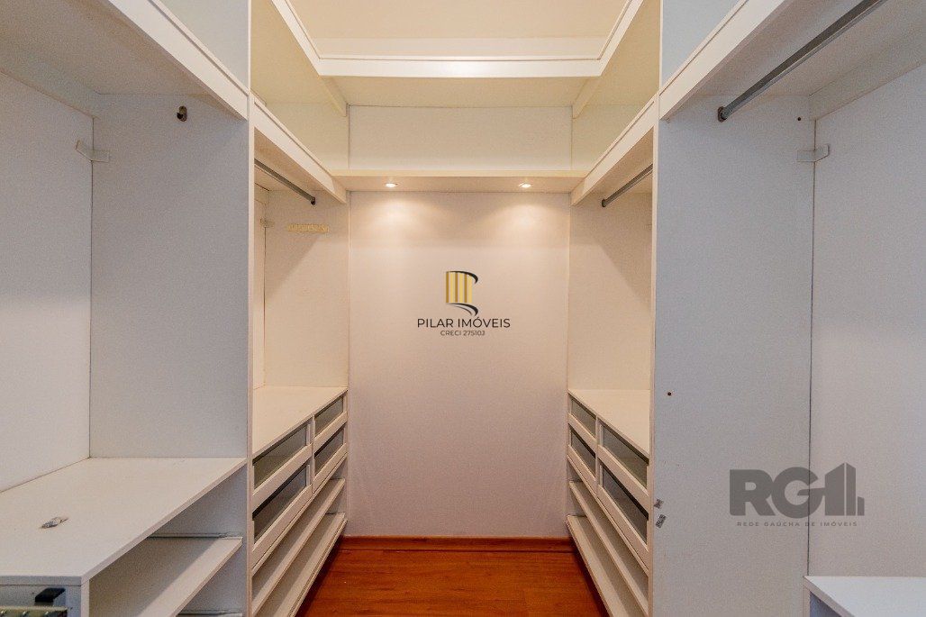 Casa para Comprar no Condomínio Pier 39, bairro Pedra Redonda