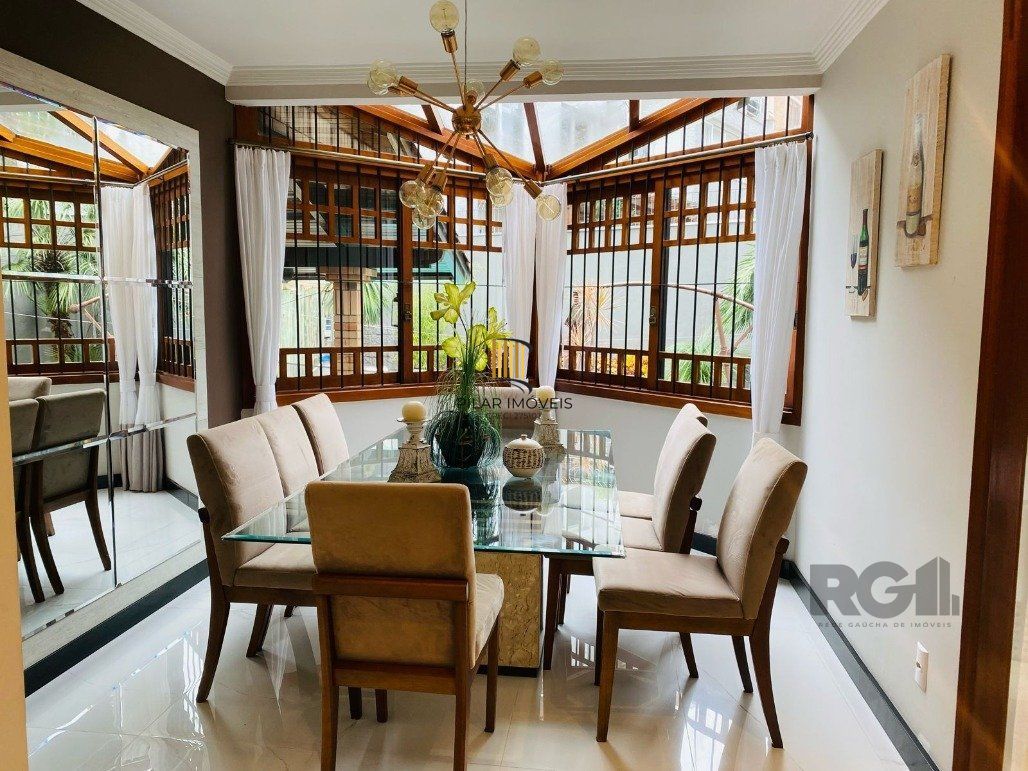 Casa para Comprar na parte nobre do Chácara das Pedras