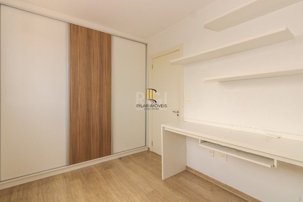 Apartamento de 3 dormitórios Para comprar no bairro Cristo Redentor