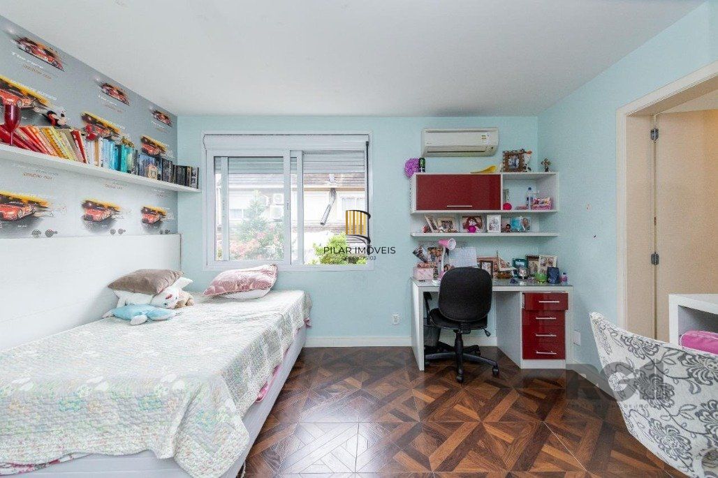 vende exelente casa com 442m² , 4 dormitórios Suíte, garagem para 4 carros