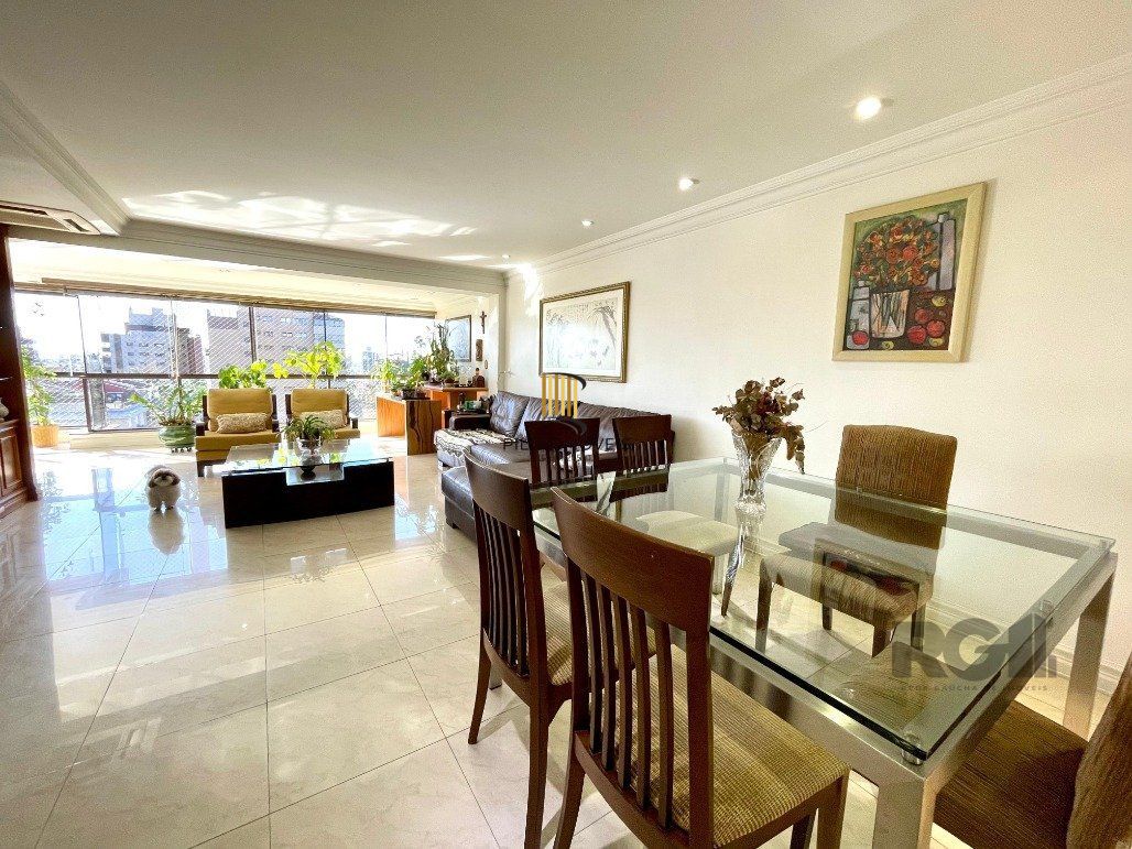 Ótimo apartamento com 3 dormitórios e 2 vagas em localização estratégica!