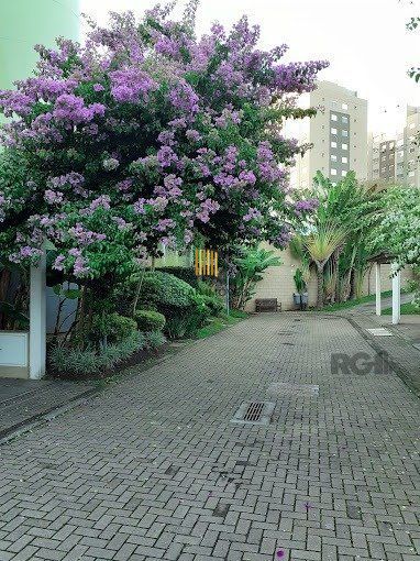 vende exelente casa com 442m² , 4 dormitórios Suíte, garagem para 4 carros