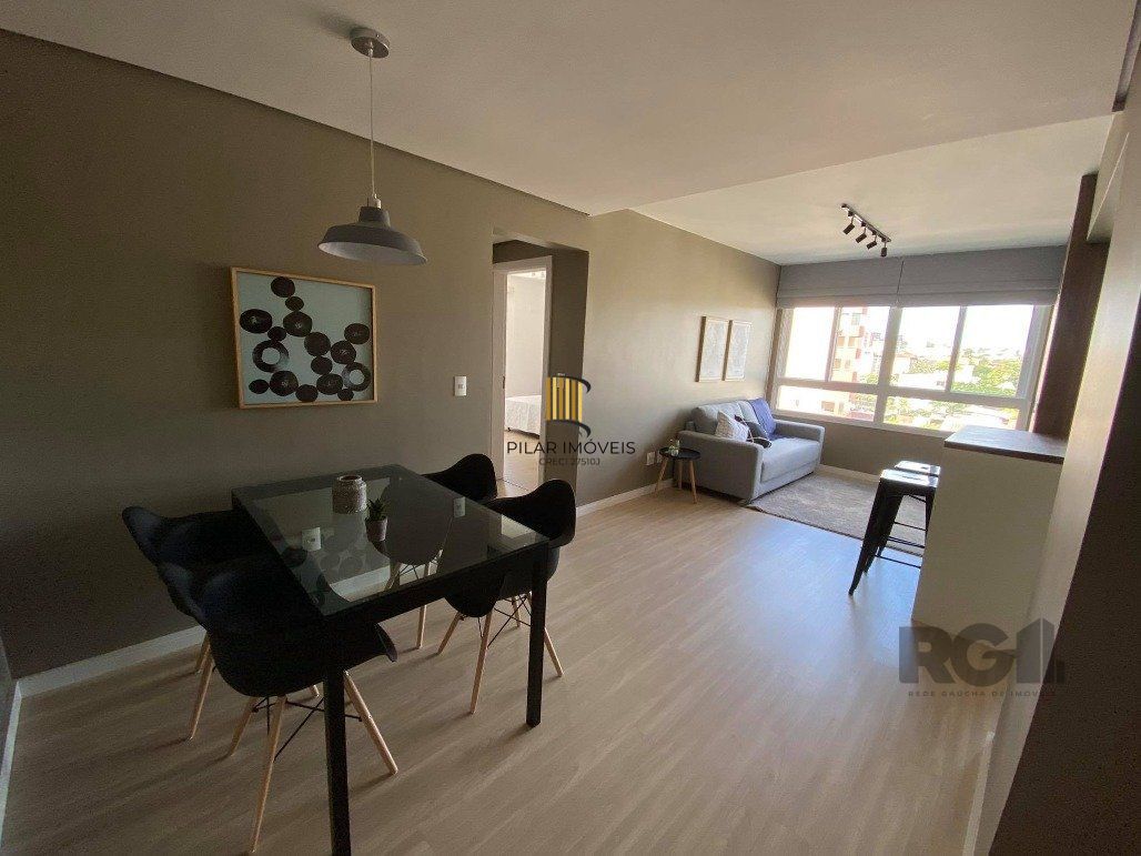 Apartamento de 2 dormitórios e uma vaga para Comprar no Bairro Bom Jesus.
