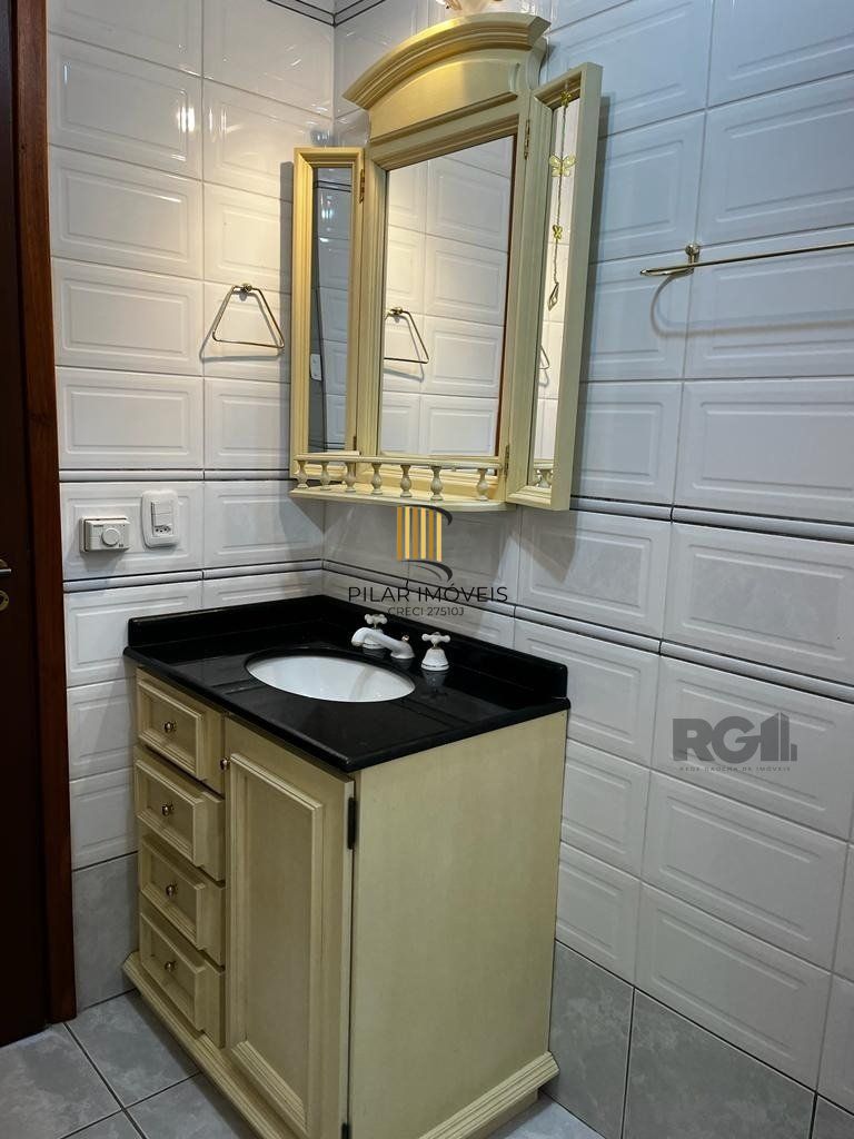 Cobertura duplex com 2 suítes e uma vaga para Comprar em Gramado.