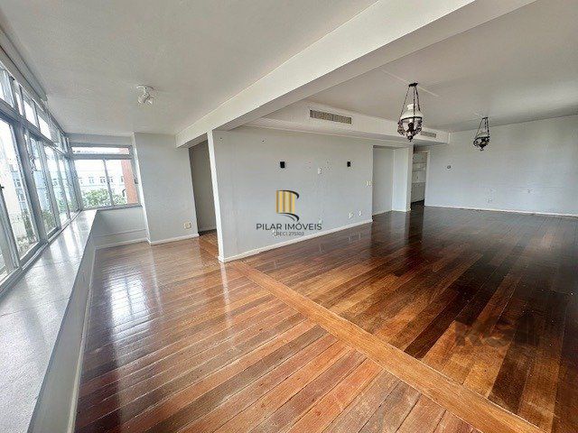 Excelente Apartamento Para Comprar  Próximo ao Hospital Moinhos de Vento com 196 m² privativos