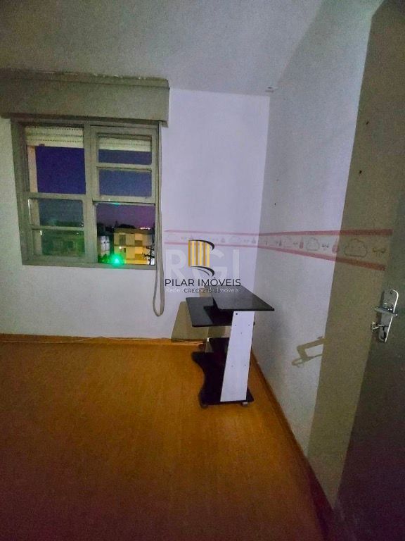 Apartamento Com 2 dormitórios Para comprar , 50 m² por R$ 170.000,00 - Cristal - Porto Alegre/RS