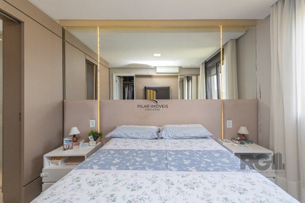 Apto 3 dormitórios, transformado em 2 com suíte e closet enorme, 2 vagas de garagem no jardim botânico