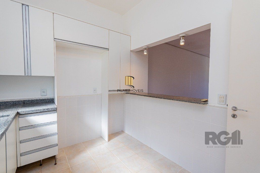 Casa para Comprar no Condomínio Pier 39, bairro Pedra Redonda