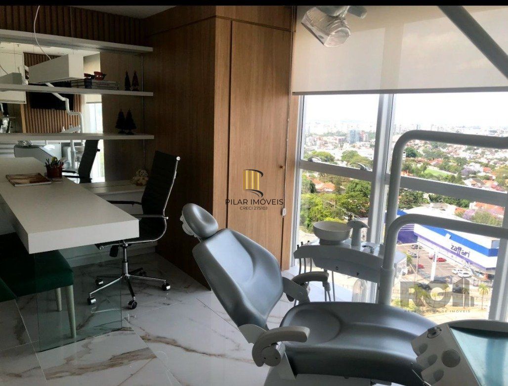 Vende consultório montado no condomínio AXIS