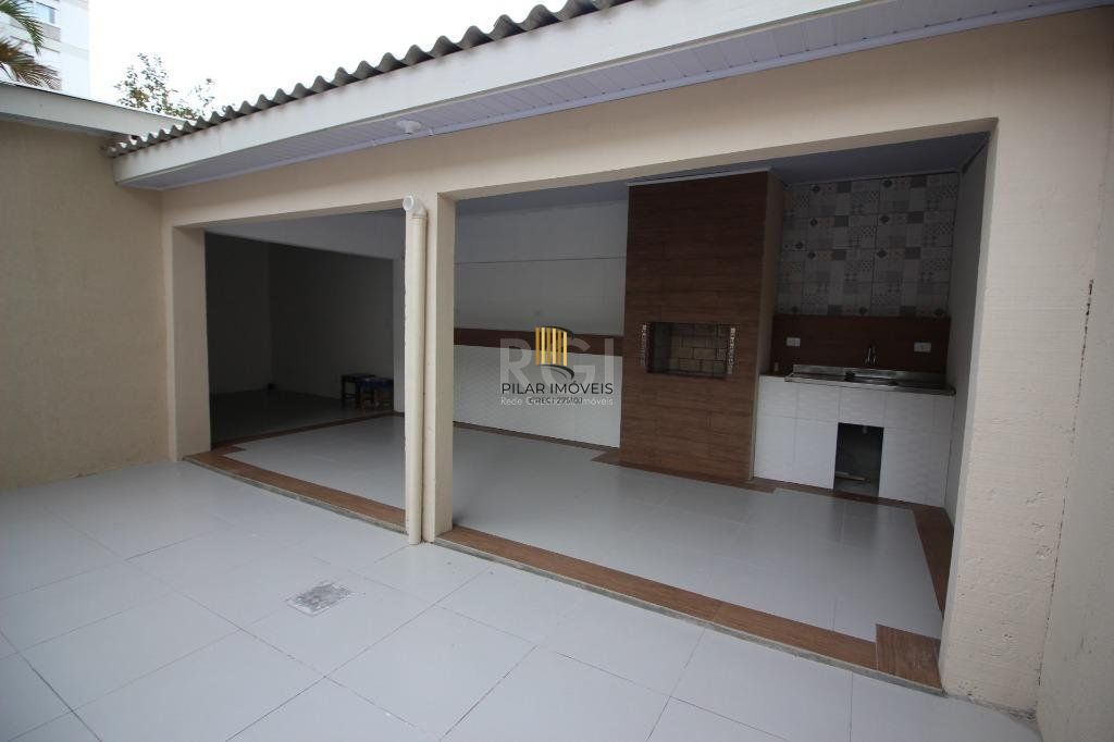 Casa com 3 Dormitórios Para comprar  250 m² - Petrópolis - Porto Alegre/R