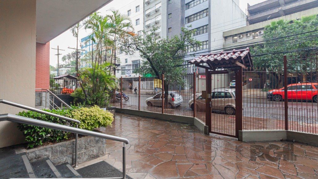 Apartamento para comprar ,  dois dormitórios, 1 vaga de garagem no Centro Histórico.