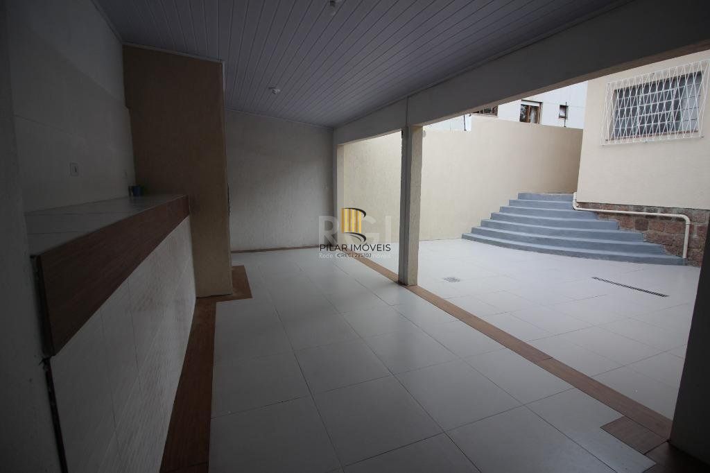 Casa com 3 Dormitórios Para comprar  250 m² - Petrópolis - Porto Alegre/R