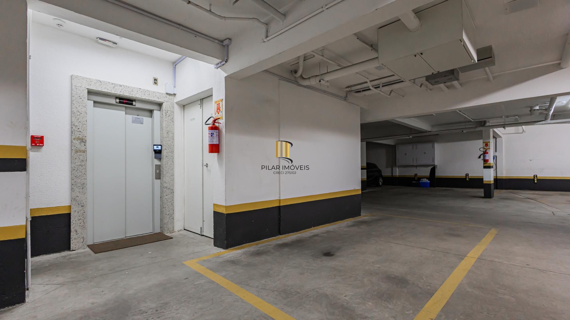 Apartamento de 3 dormitórios no bairro Mont Serrat