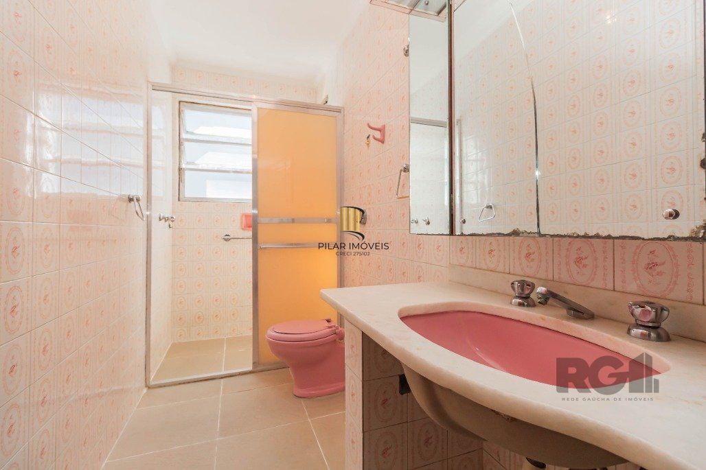 Apartamento para Comprar com 3 dormitórios com suíte e 195m² com até 4 vagas
