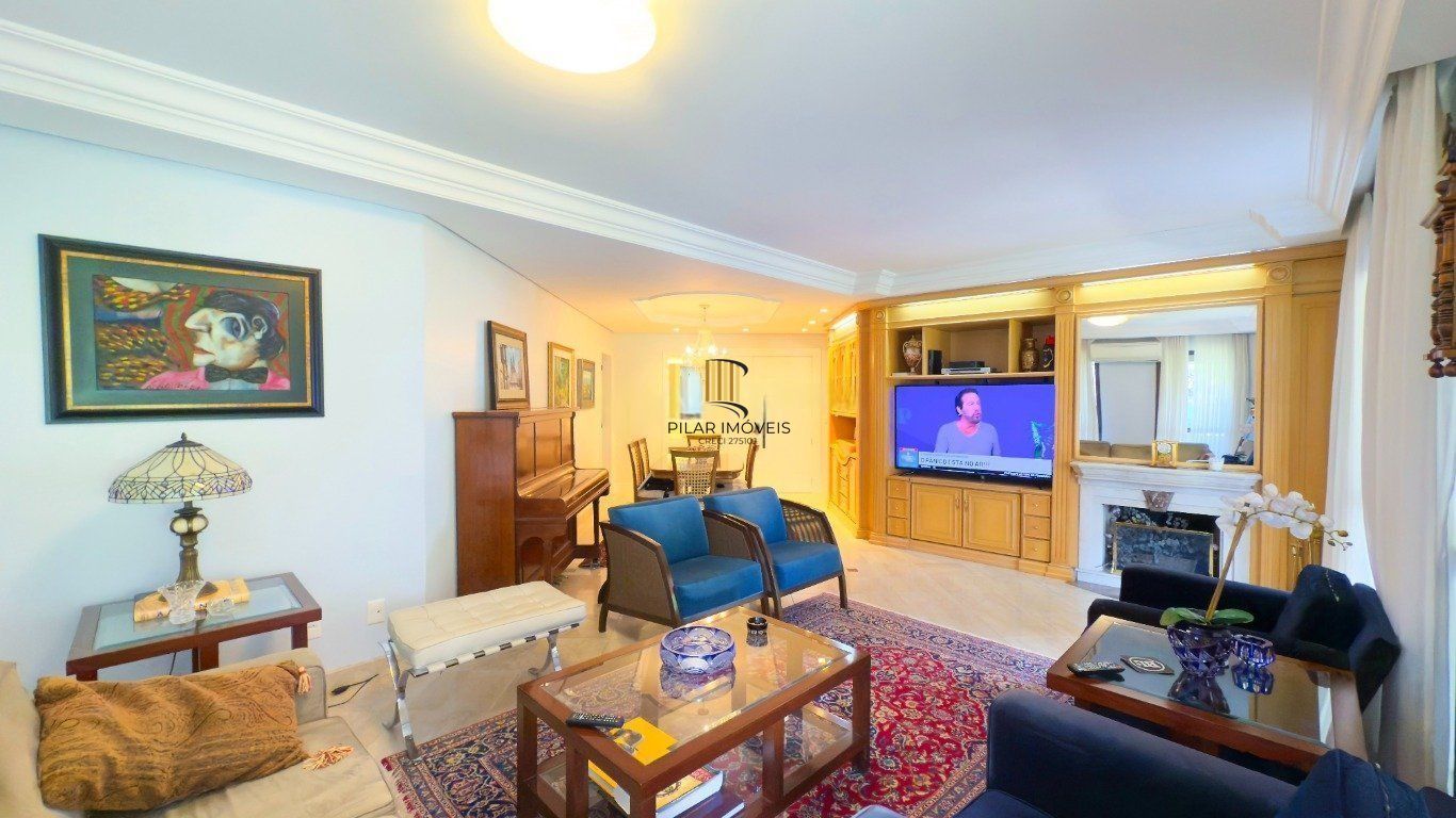 Apartamento semimobiliado com 2 suítes e 4 quartos no cobiçado bairro Bela Vista