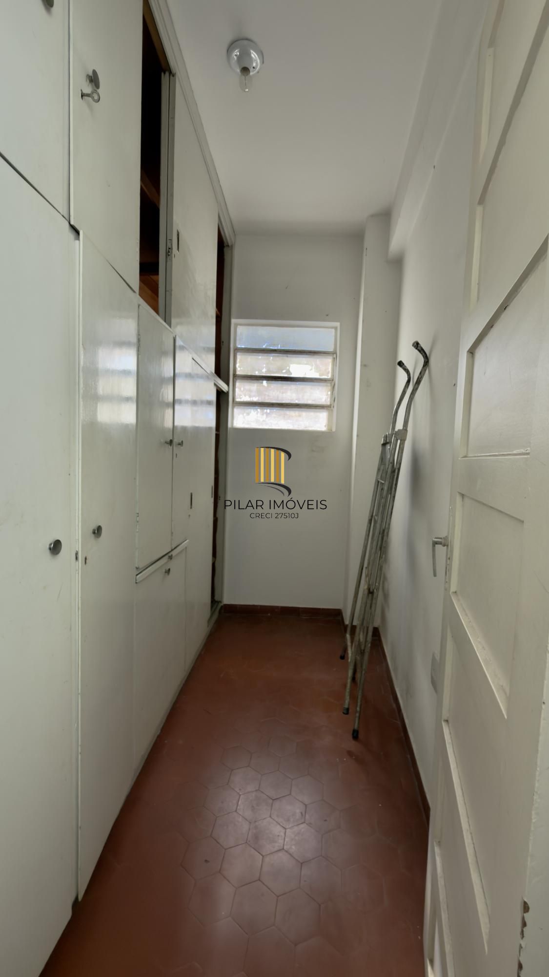 Apartamento 3 quartos para comprar no Ed. Jardim Sevigné. Centro Histórico.