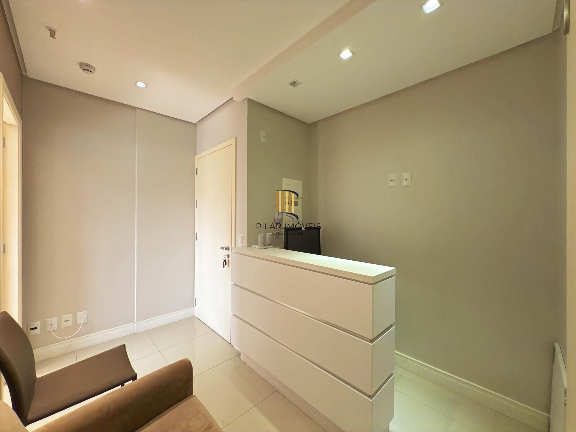 Sala Comercial À Venda Pronta no Mont'Serrat | 37m² | Mobiliada e Decorada | 1 Vaga