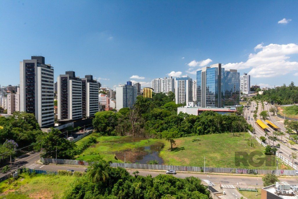 Apartamento 3 dorms. no Jardim Botânico, com infra completa e 2 vagas separadas
