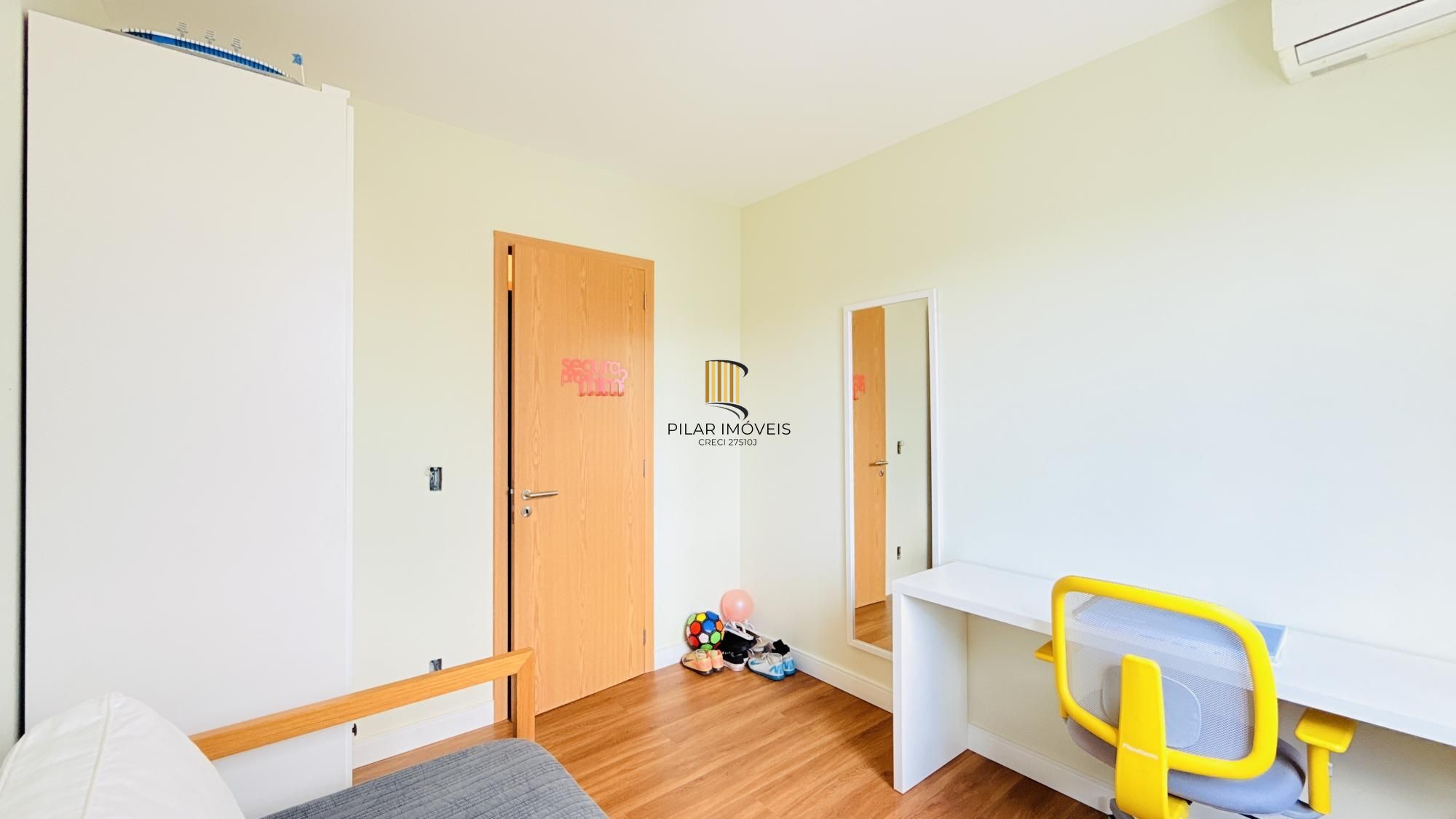 Excelente apartamento a venda com 2 dormitórios no bairro Passo d areia.