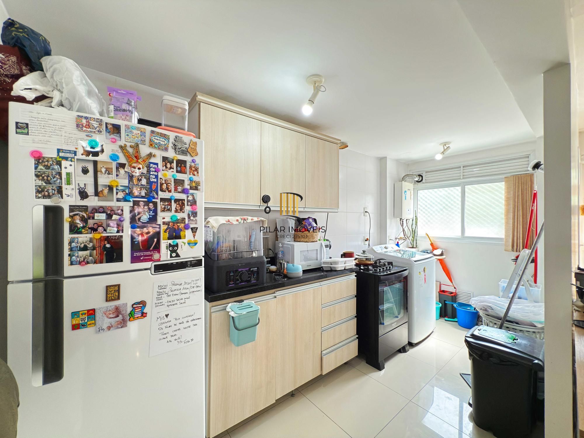 Lindo apartamento de 2 dormitórios e uma vaga de garagem