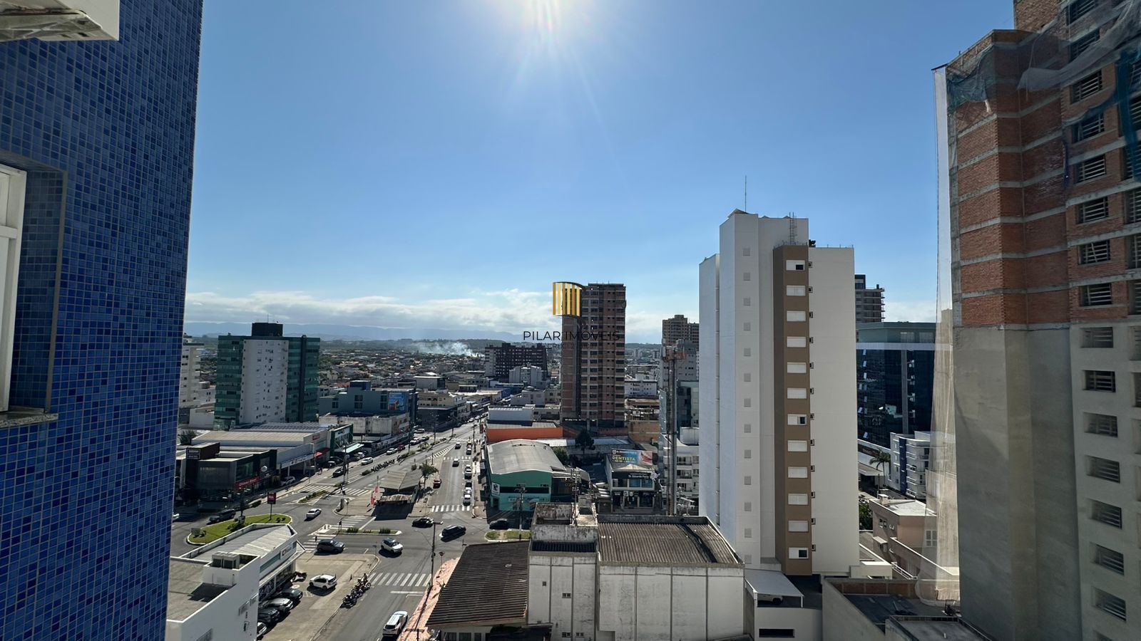 APARTAMENTO 3 DORMITÓRIOS MOBILIADO NO CENTRO DE TORRES RS