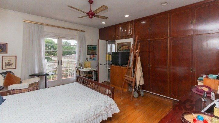 Casa, 1873 M² para Comprar com 4 Dormitórios e 6 Vagas Estacionamento