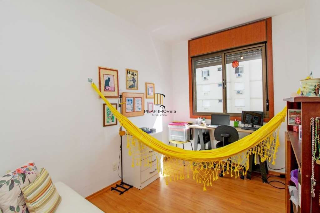 Apartamento 3 Dormitórios com Suíte, Churrasqueira e Excelente Vista Petrópolis