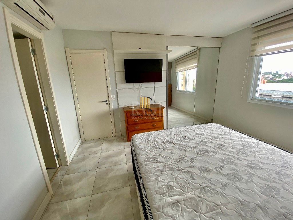 Apartamento Para Comprar  no Karpathos com 2 Dormitórios transformado em 1 suite com closet