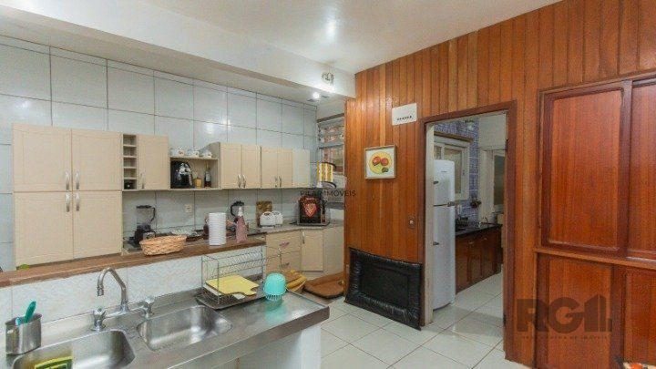 Casa, 1873 M² para Comprar com 4 Dormitórios e 6 Vagas Estacionamento