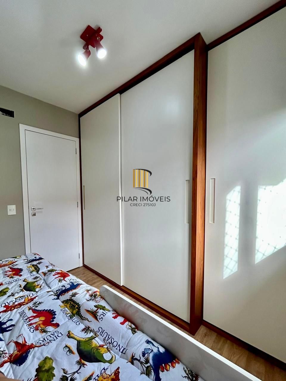 Excelente apartamento mobiliado no bairro Tristeza com 3d para comprar