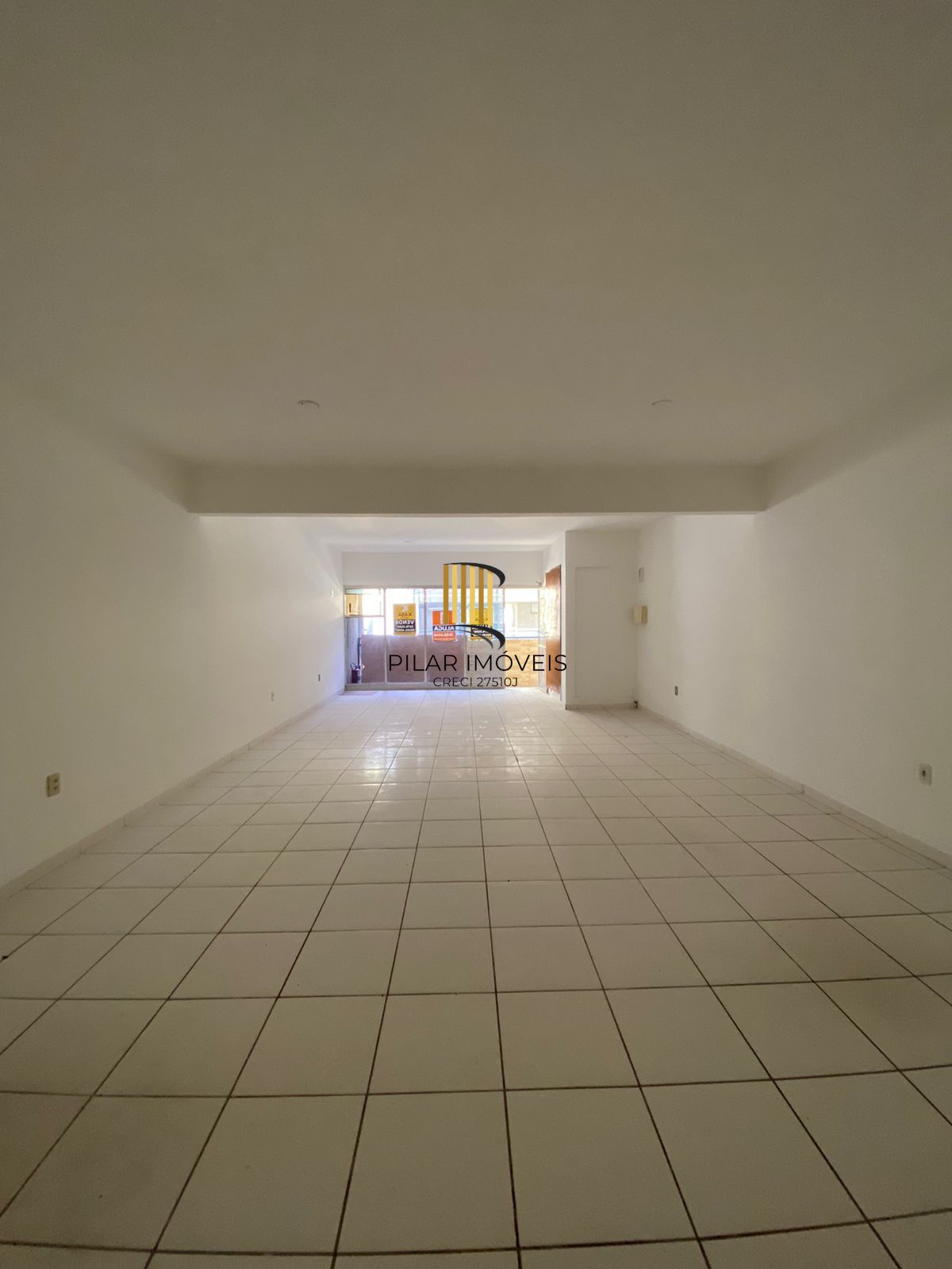 Cond. Centro Comercial Canoas Vende 2 salas , 124m², 62m² cada uma, 2 banheiros