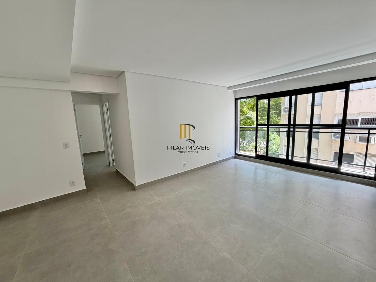 Excelente apartamento a venda no ITA123, com 2 domitórios no bairro Jardim Botânico.