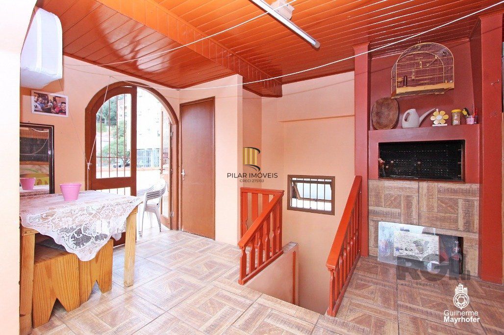 Casa de 250m² Para comprar no Bairro Mont Serrat  Por R$1.125.000,00