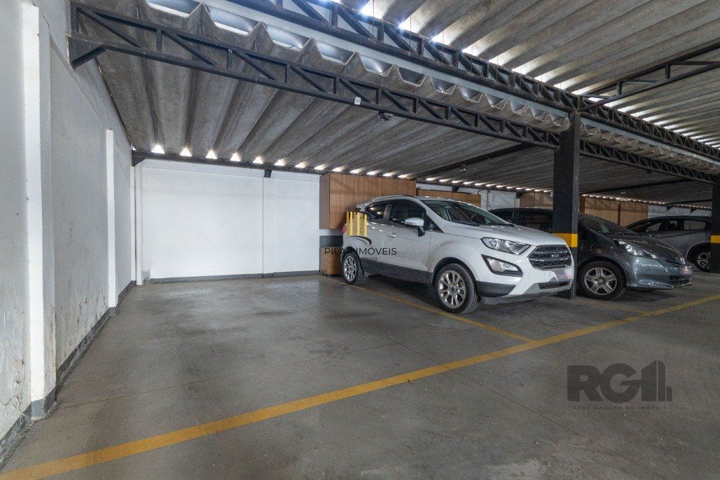 Apto 3 dormitórios, transformado em 2 com suíte e closet enorme, 2 vagas de garagem no jardim botânico