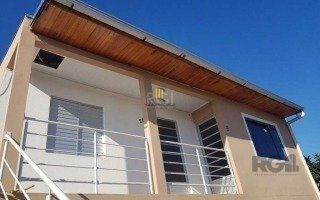 Vende terreno 300m², com 3 casas, casa da frente 2 dormitórios, sobrado nos fundos parte de baixo 2 dormitórios,1 banheiro sala cozinha conjugada,  em cima 3 dormitórios, 2 banheiros, sala e cozinha