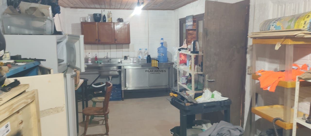 Vende Casa Comercial com deposito nos fundos, 289,80m²