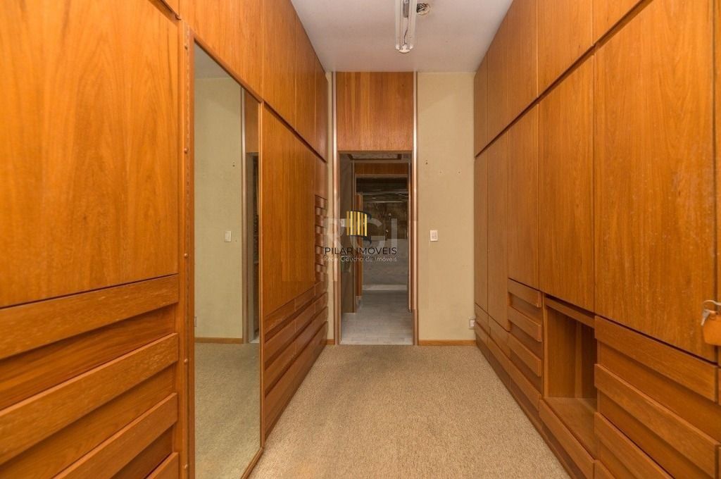 Casa com 4 dormitórios para Comprar  388 m²  - Bela Vista - Porto Alegre/RS