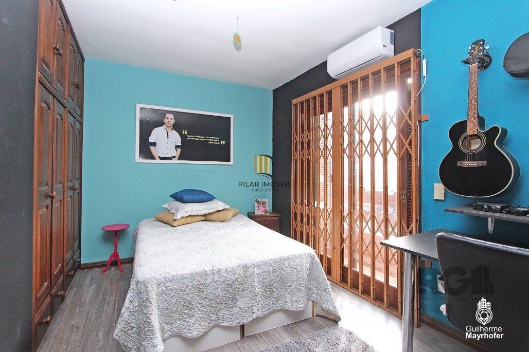 Casa de 250m² Para comprar no Bairro Mont Serrat  Por R$1.125.000,00